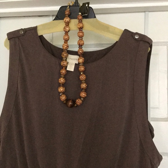 Dress - Picture 1 of 3